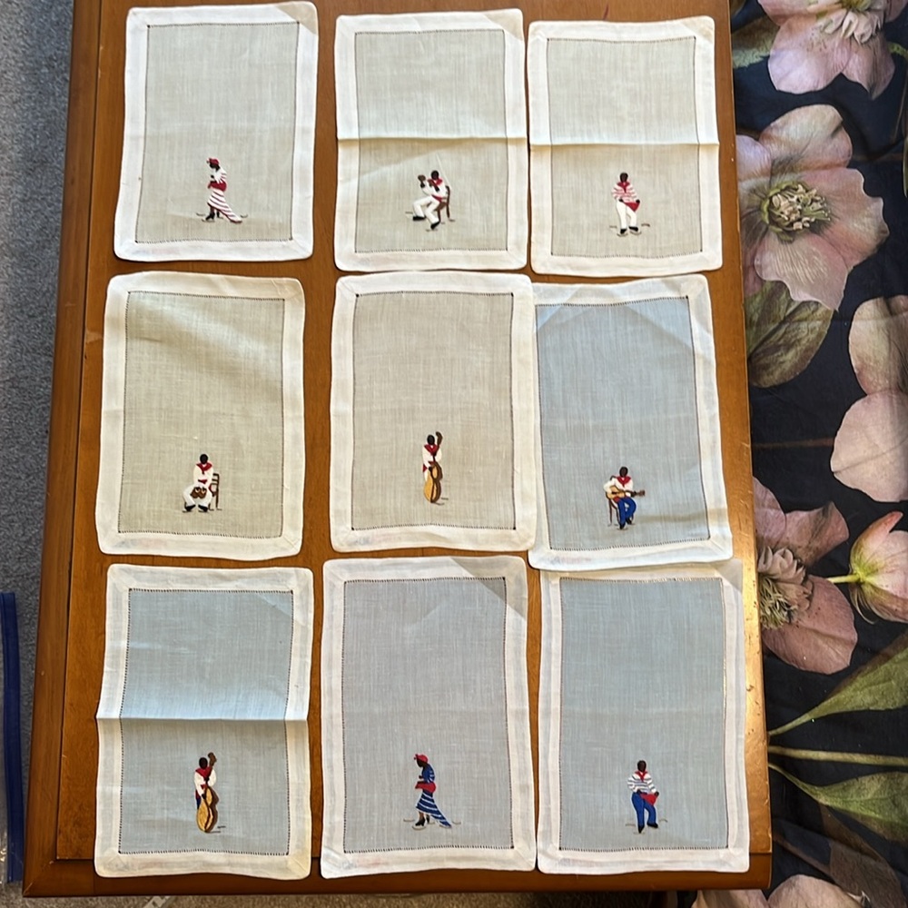 Set of 9 musician/salsa 💃 cocktail napkins